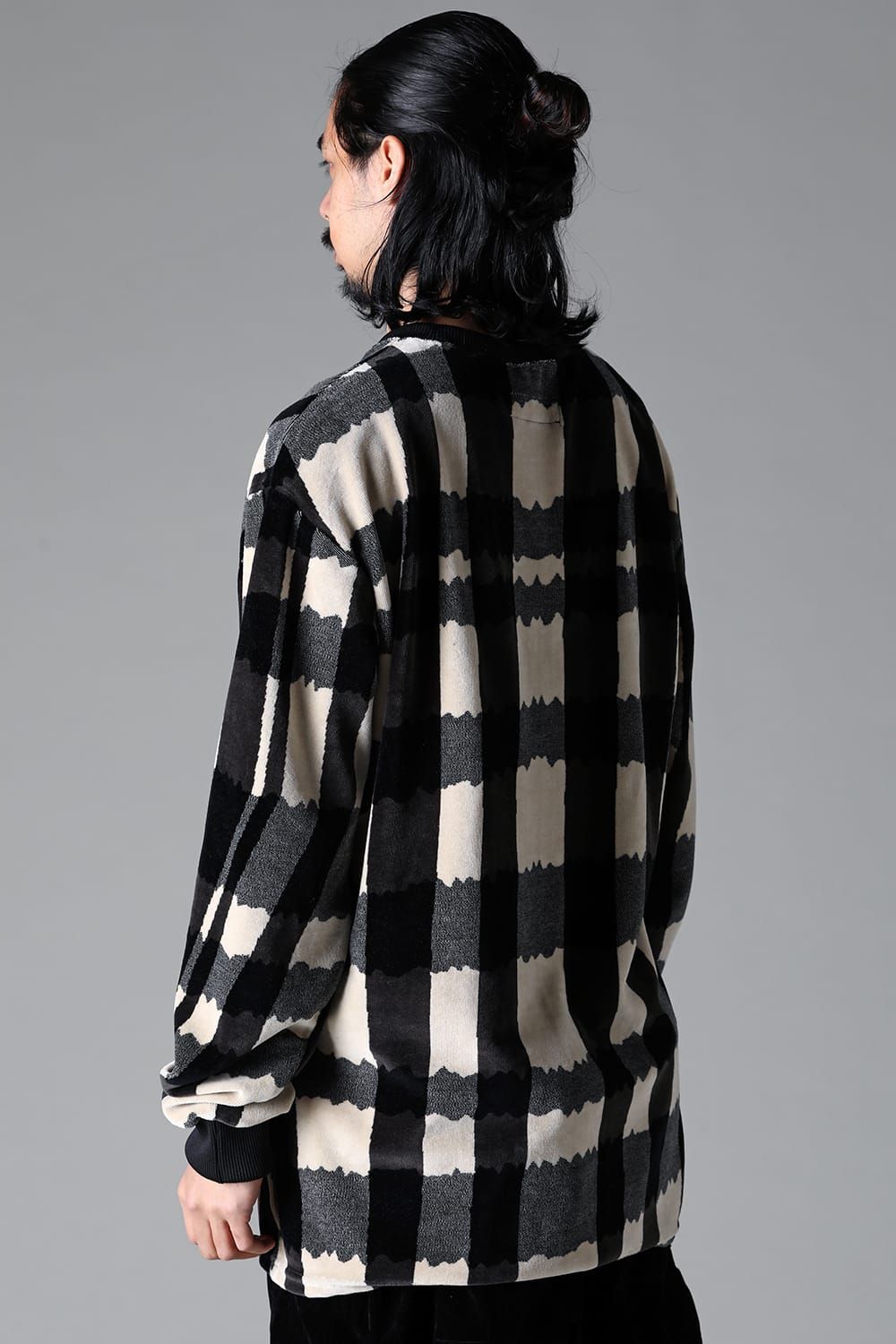 《2025AW先行予約》Checked Pattern Crew Neck Pullover"Black×Grey×Ivory" / チェックパターンクルーネックプルオーバー"ブラック×グレー×アイボリー"