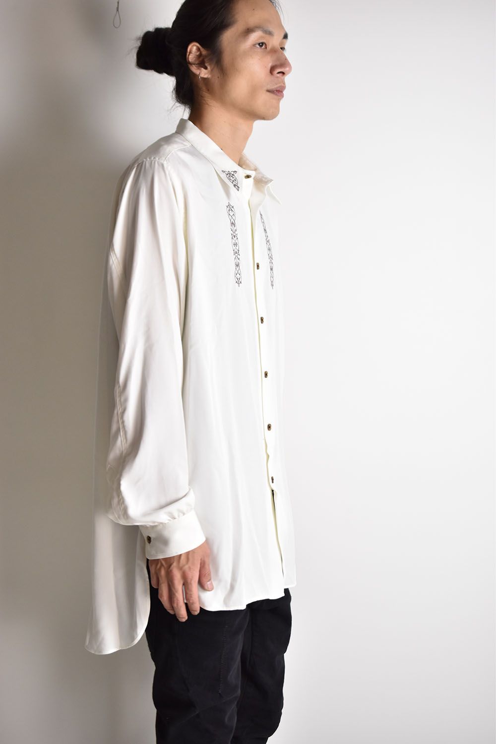 Embroidery Long Shirts"Off White"/ 刺繍ロングシャツ"オフホワイト"