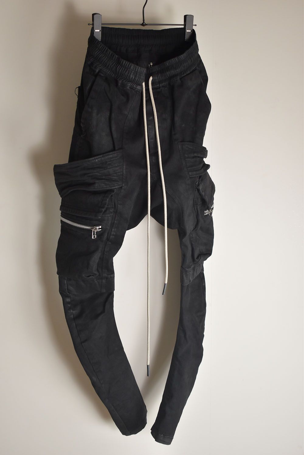 《2025AW先行予約》Denim Coating Cargo Sarouel Skinny"Black" / デニムコーティングカーゴサルエルスキニー"ブラック"