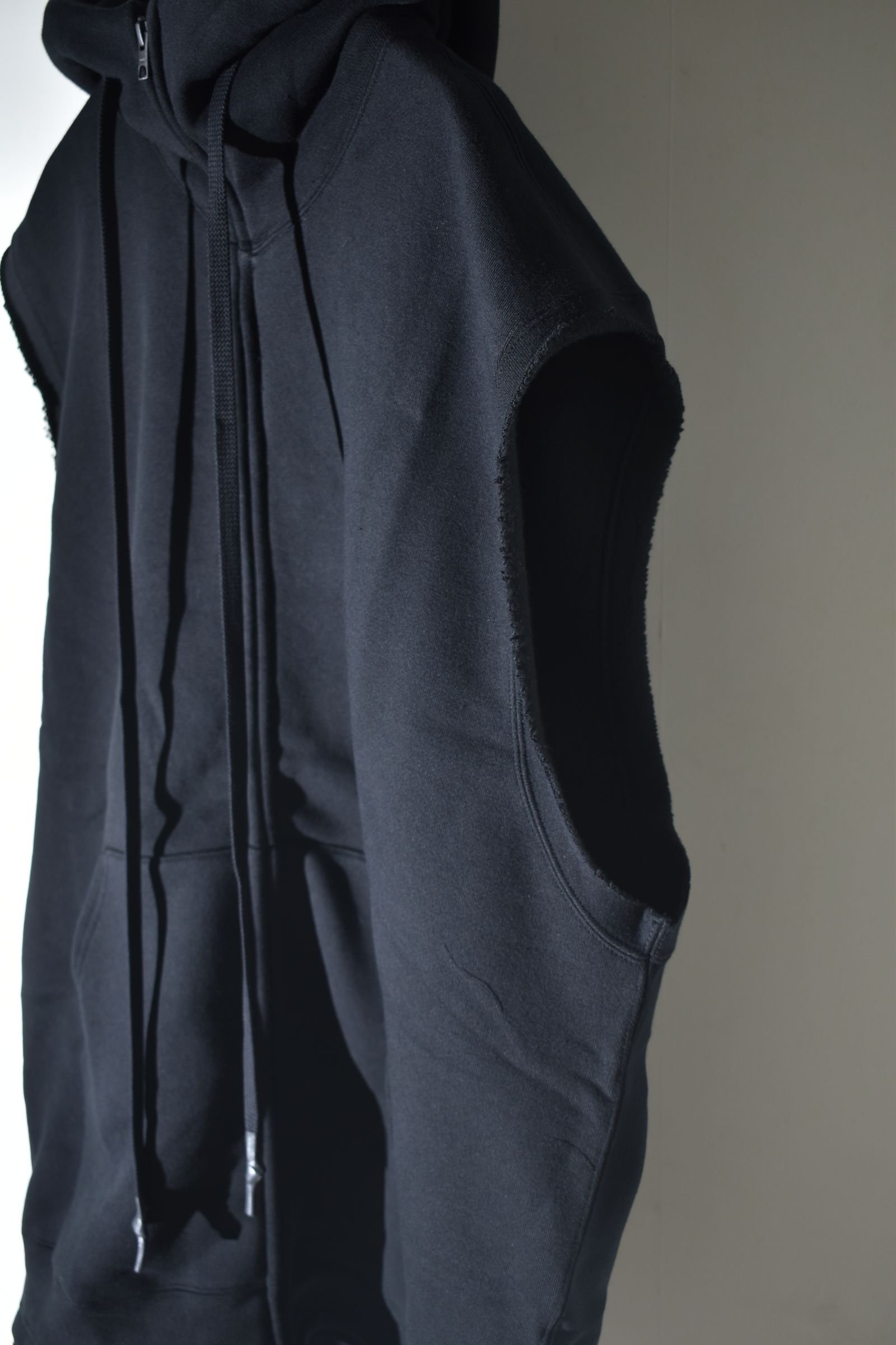 Over Size Sleeve Less Zip Up Parker"Black" / オーバーサイズスリーブレスジップアップパーカー"ブラック"