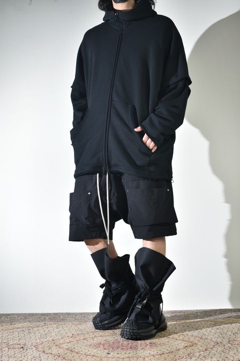 2Wayで着られる着用シーズンの長いスウェット