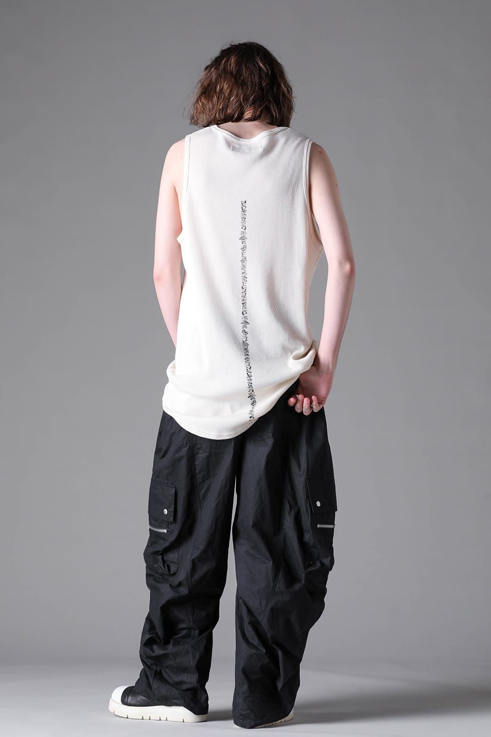 《2026AW先行予約》Back Printed Waffle Jersey Long Tank Top"Black / D.Grey / Ivory /Khaki"バックプリントワッフルジャージーロングタンクトップ"ブラック/ダークグレー/アイボリー/カーキ"