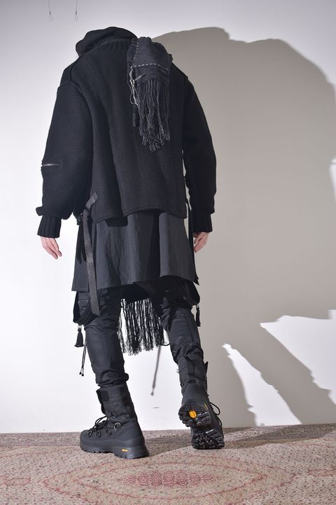 冬のニットジャケットスタイル