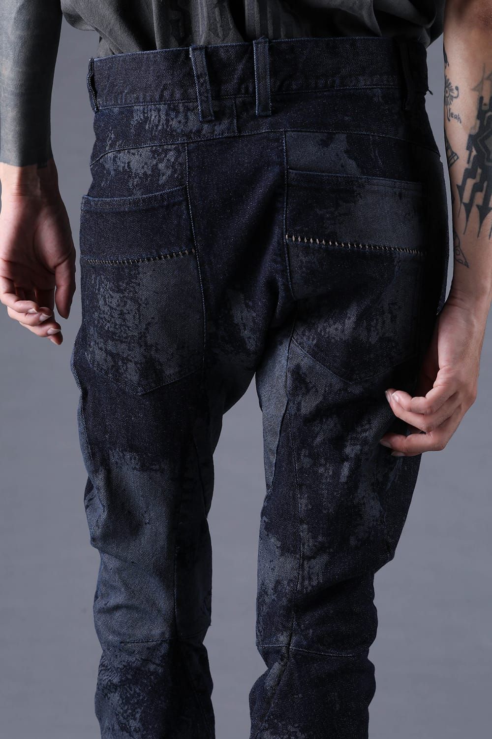 《2027SS先行予約分》Brushed-Coated Twist Curve Pants"Indigo" / ブラッシュコーティングツイストカーブパンツ"インディゴ"