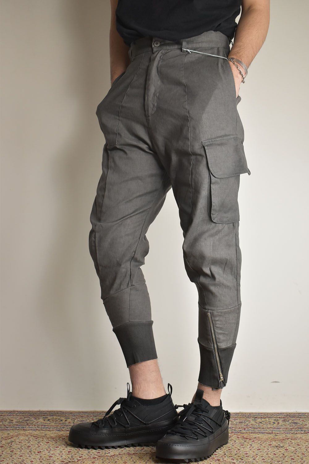 Asymmetrical Cargo Pants"Charcoal Grey" / アシンメトリーカーゴパンツ"チャコールグレー"