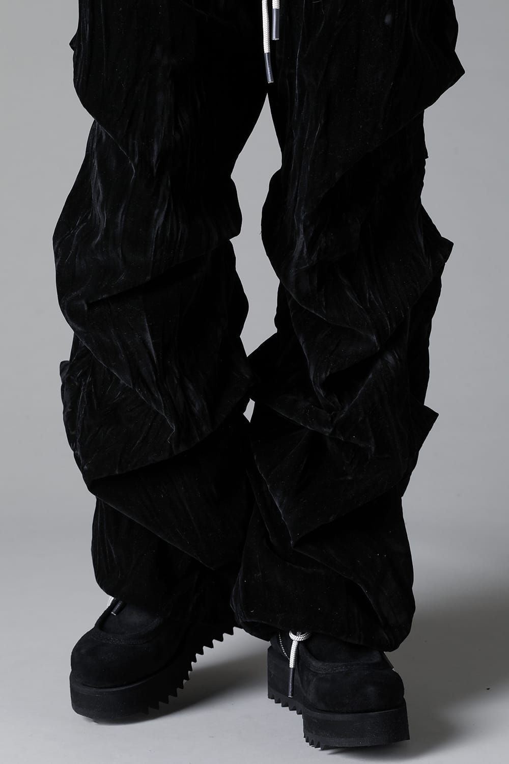 《2025AW先行予約》Washer Velour Tuck Wide Pants"Black" / ワッシャーベロアタックワイドパンツ"ブラック"