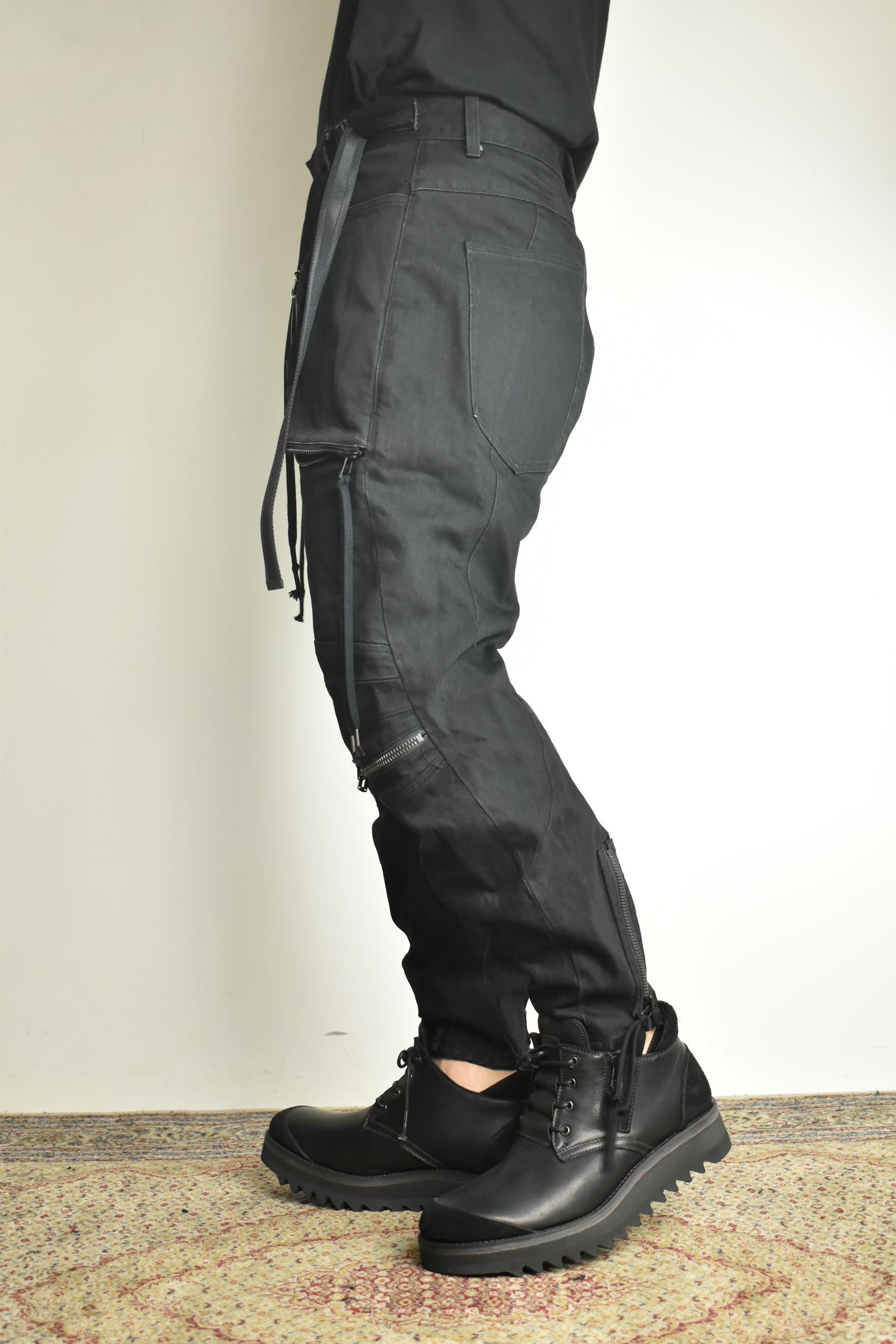 Stretch Denim Knee-Open Cropped Pants"Black" / ストレッチデニムニーオープンクロップドパンツ"ブラック"