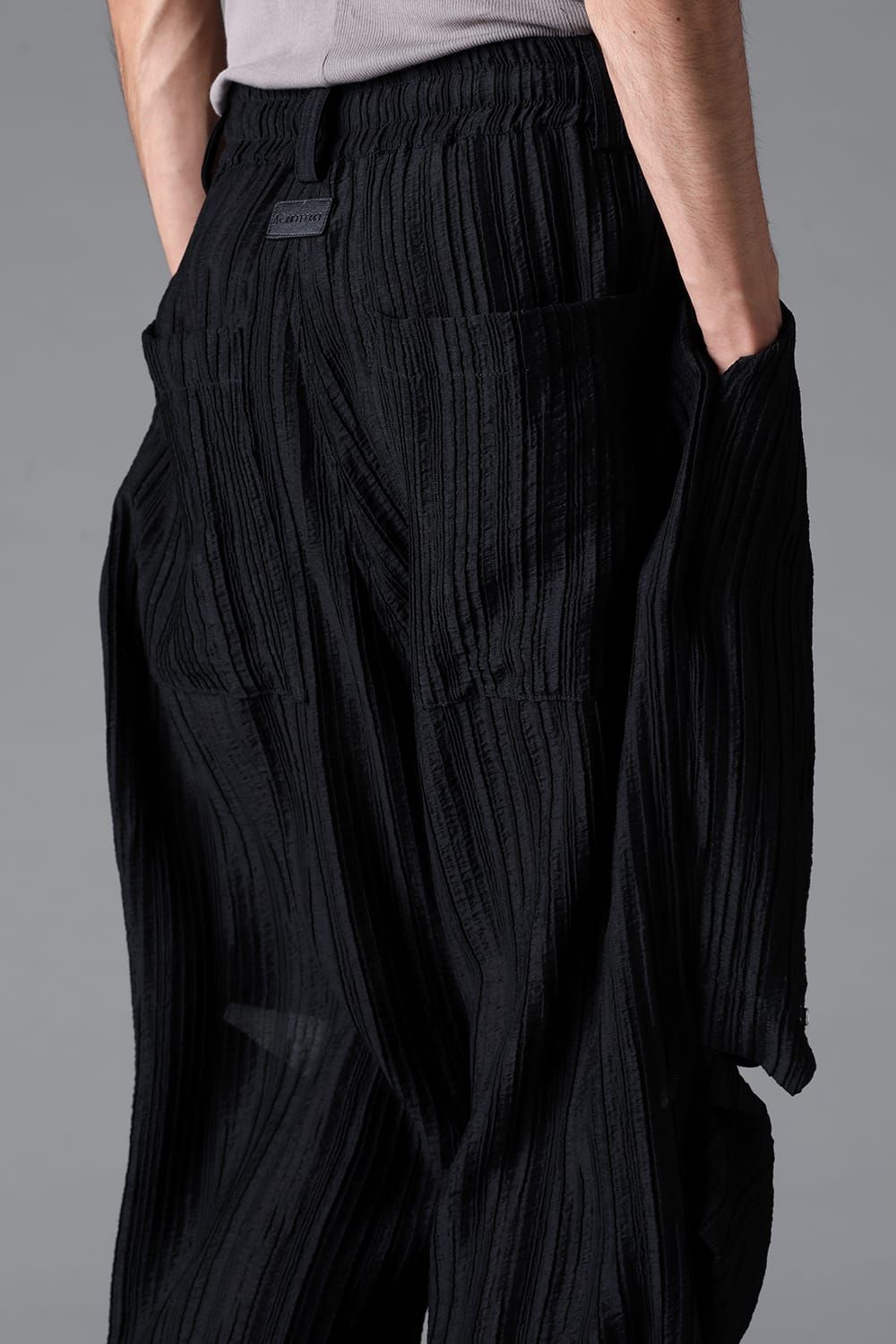 《2026SS先行予約》Front Tuck wide Jogger Pants"Black / Sand" /フロントタックワイドジョガーパンツ"ブラック/サンド"