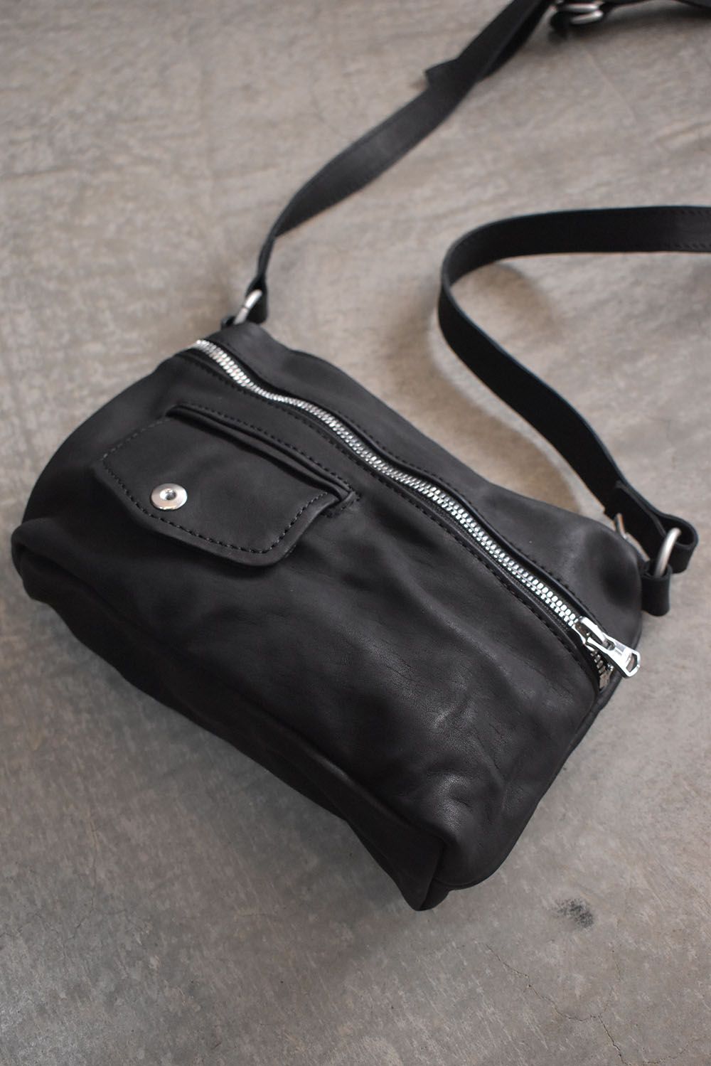 Japan Calf Product Wash Rider's Succotch"Black" / ジャパンカーフ製品洗いライダースサコッシュ"ブラック"