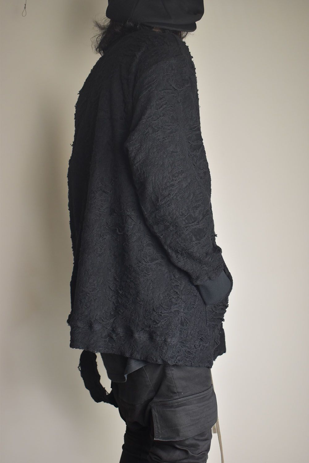 Damage Pile Arymmetry Crew Neck Top"Black" / ダメージパイル アシンメトリークルーネックトップ"ブラック"