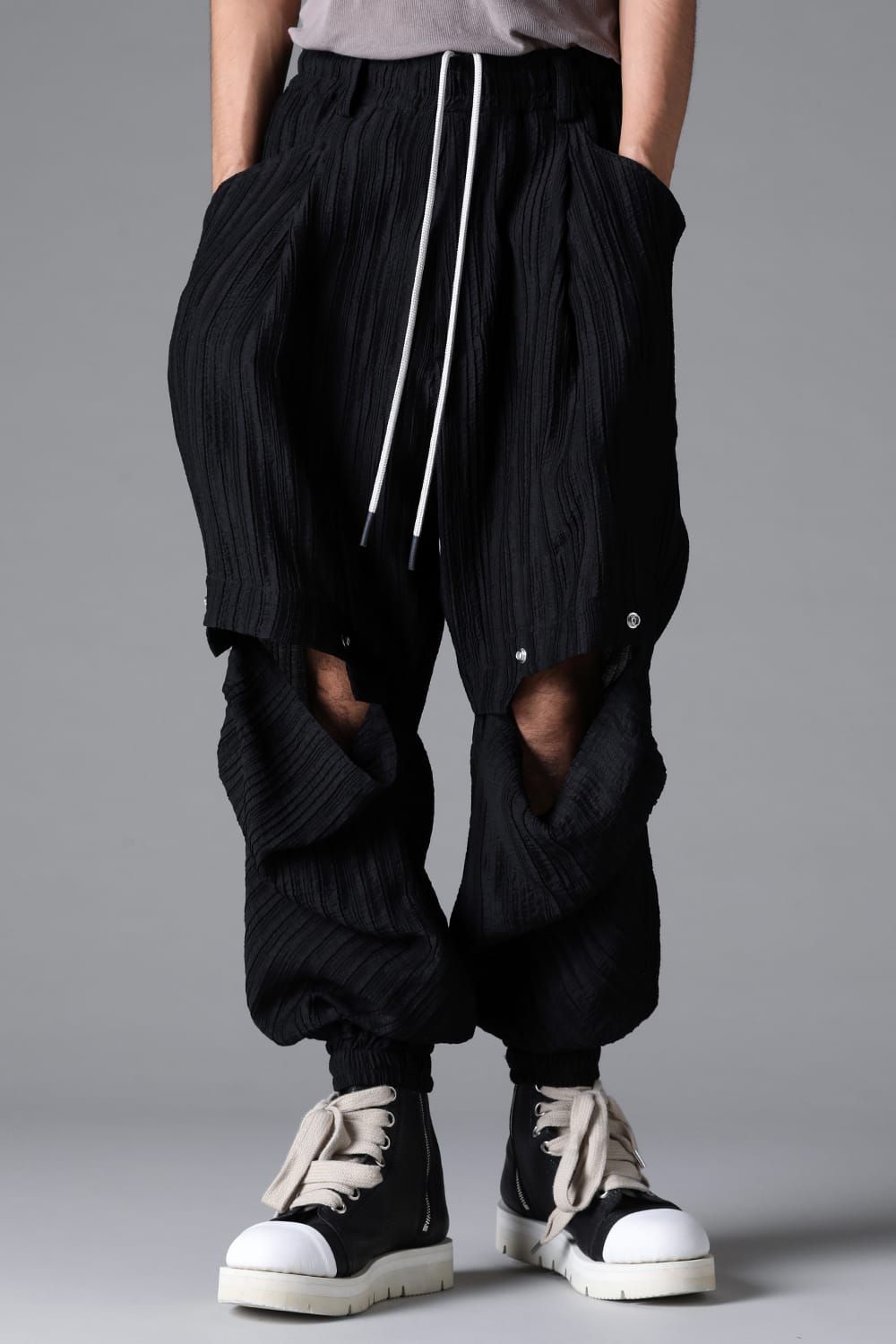 《2026SS先行予約》Front Tuck wide Jogger Pants"Black / Sand" /フロントタックワイドジョガーパンツ"ブラック/サンド"