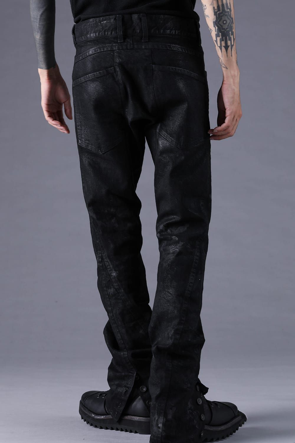《2027SS先行予約分》Product Coated Stretch Denim Flared Slim Pants"Black" / 製品コーティングストレッチデニムフレアスリムパンツ"ブラック"