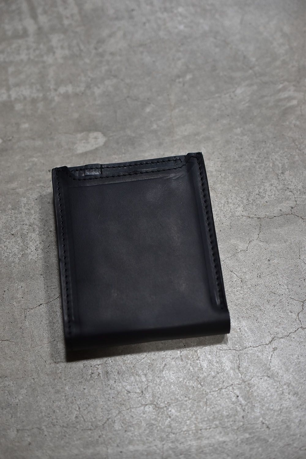 GUIDI オイルカーフ二つ折り財布"Black"