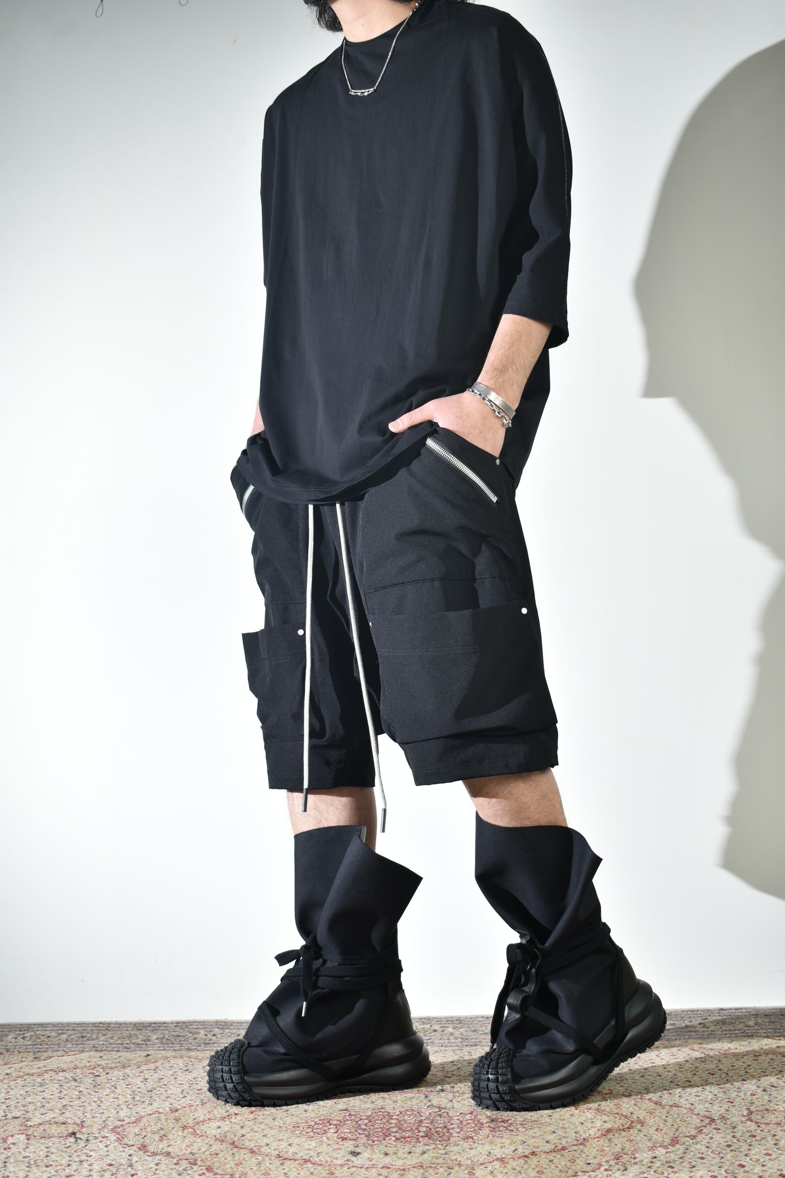 2Wayで着られる着用シーズンの長いスウェット