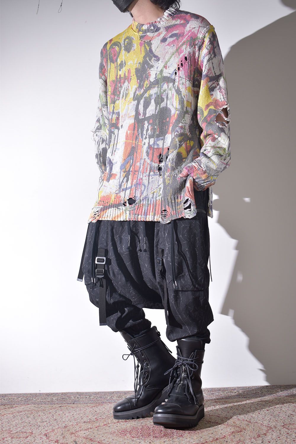 カラフルなプリントで楽しむ春ニット