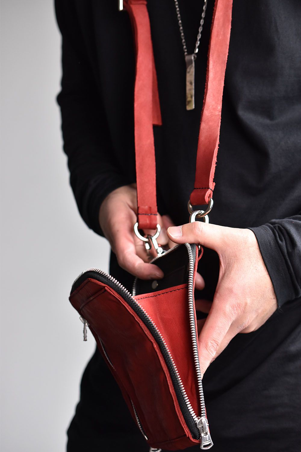 Double Shoulder Garment-Dyed Portable Bag"Red"/ダブルショルダーガーメントダイポータブルバッグ"レッド"