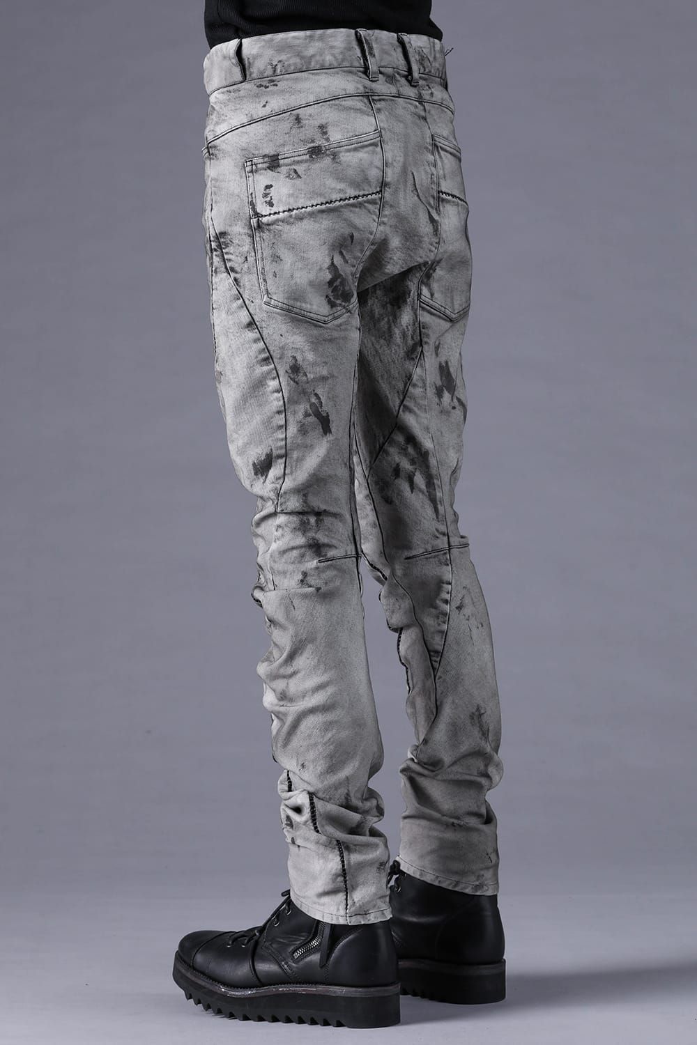 《2027SS先行予約分》Dirty Finish Overlock Twist Curve Pants"Dusty White" / ダーティ加工オーバーロックツイストカーブパンツ "ダスティホワイト"
