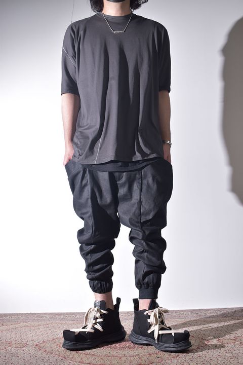 今期はハーフスリーブも展開