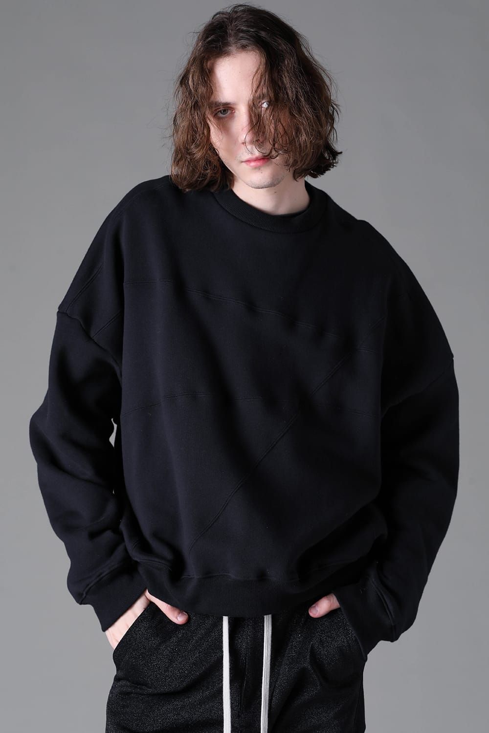 《2026AW先行予約》Panelled Over Size Pullover"Black / D.Grey" / パネルオーバーサイズプルオーバー"ブラック/ダークグレー"