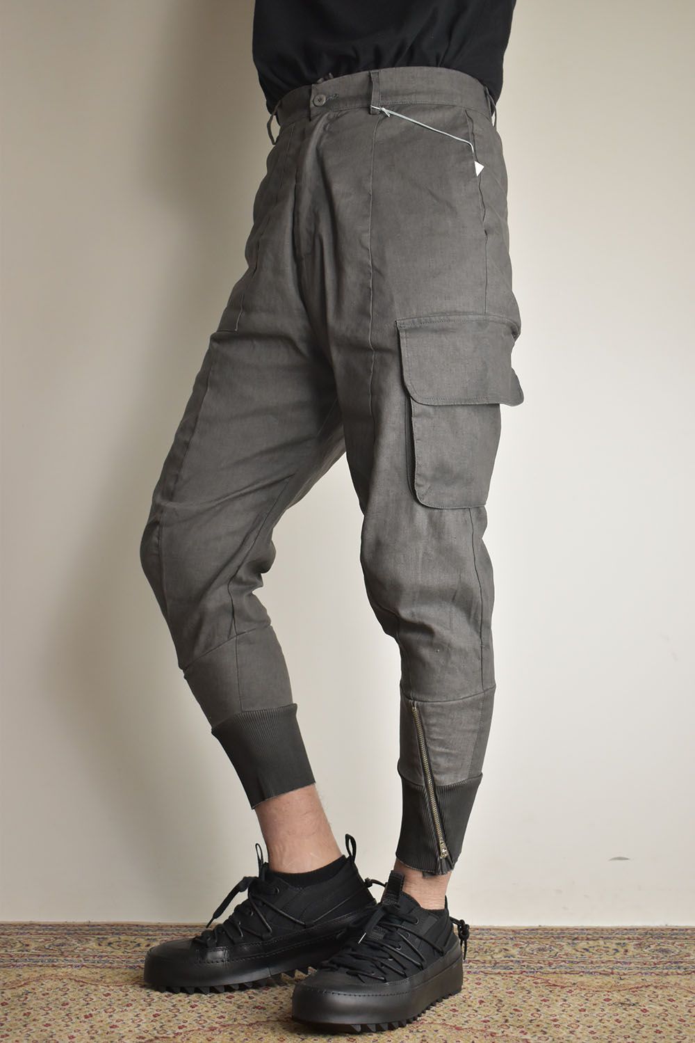 Asymmetrical Cargo Pants"Charcoal Grey" / アシンメトリーカーゴパンツ"チャコールグレー"