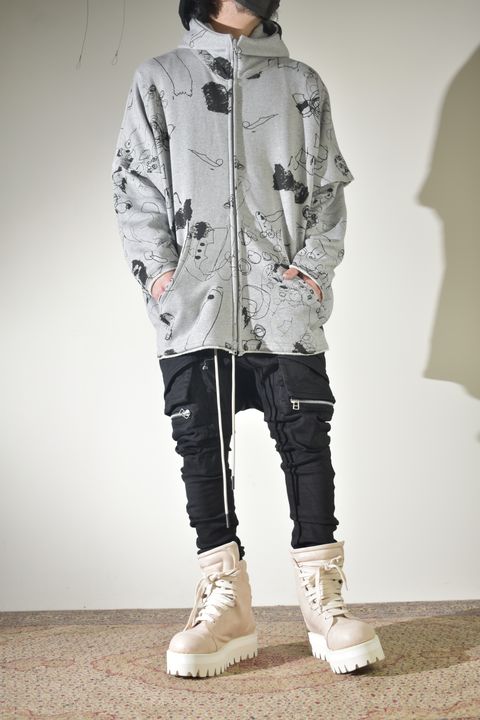 春夏らしいカジュアルミックス