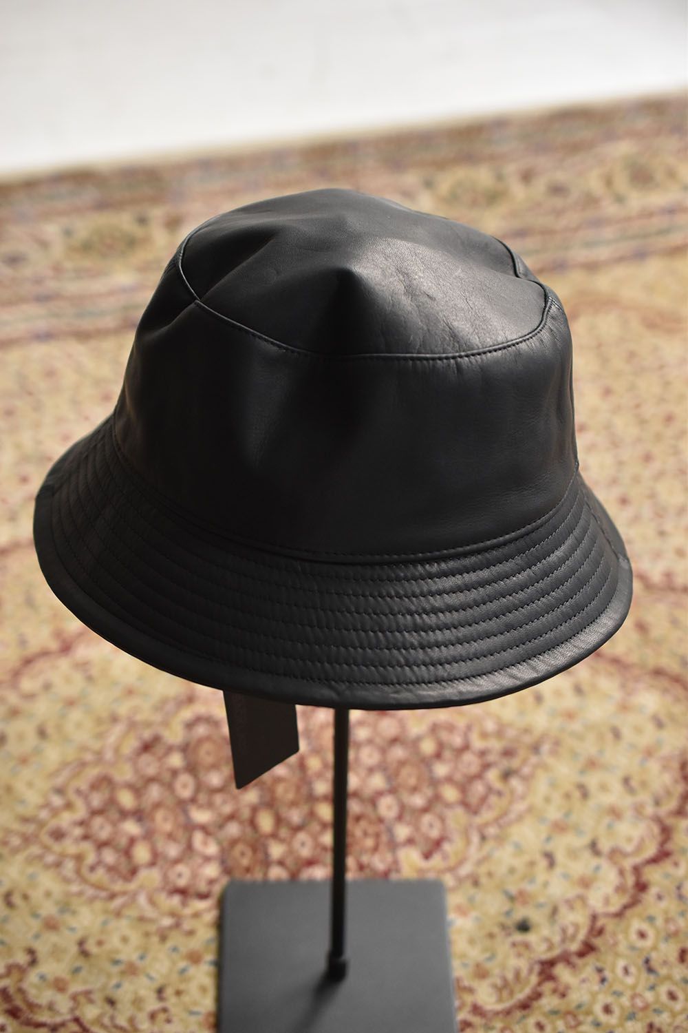 ISAMU KATAYAMA BACKLASH - Furniture Leather Bucket Hat