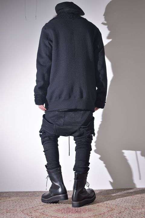 ライトな着心地で暖かく