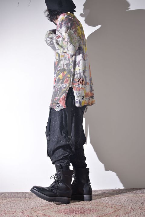 カラフルなプリントで楽しむ春ニット