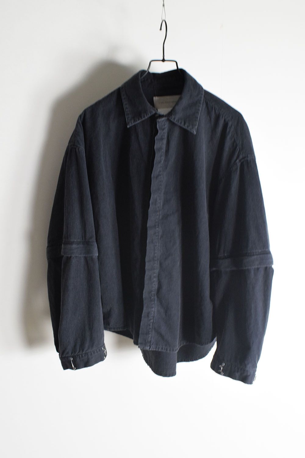 Detachable Sleeve Hook Cuff Shirt"Black Washed" / デタッチャブルスリーブホックカフスシャツ"ブラックウォッシュド"