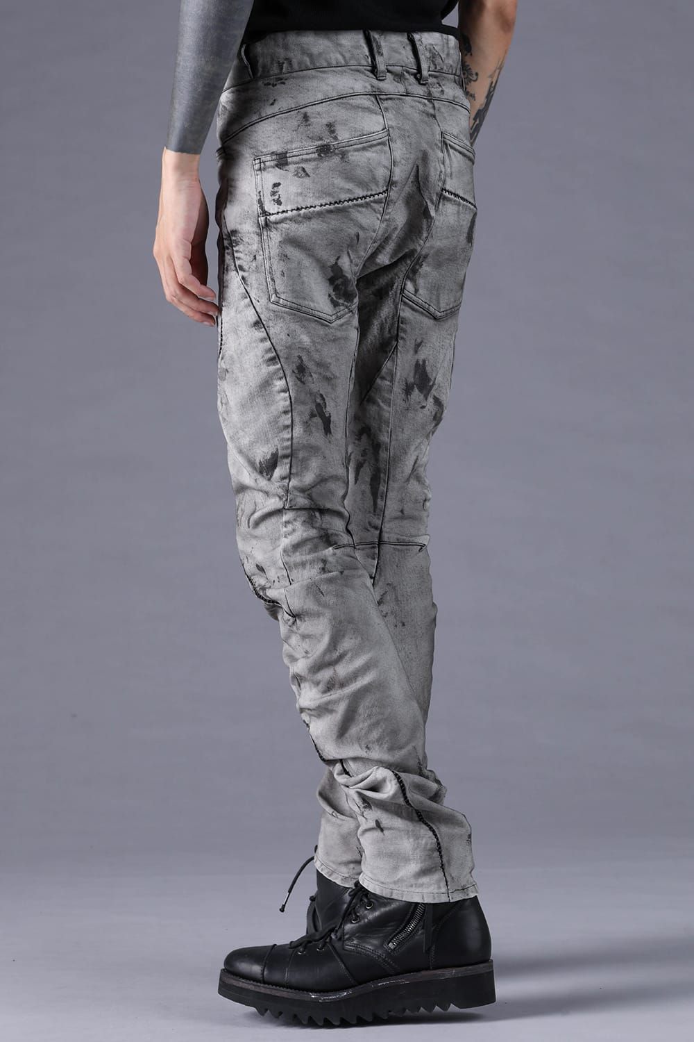 《2027SS先行予約分》Dirty Finish Overlock Twist Curve Pants"Dusty White" / ダーティ加工オーバーロックツイストカーブパンツ "ダスティホワイト"