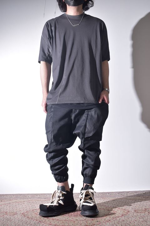 今期はハーフスリーブも展開