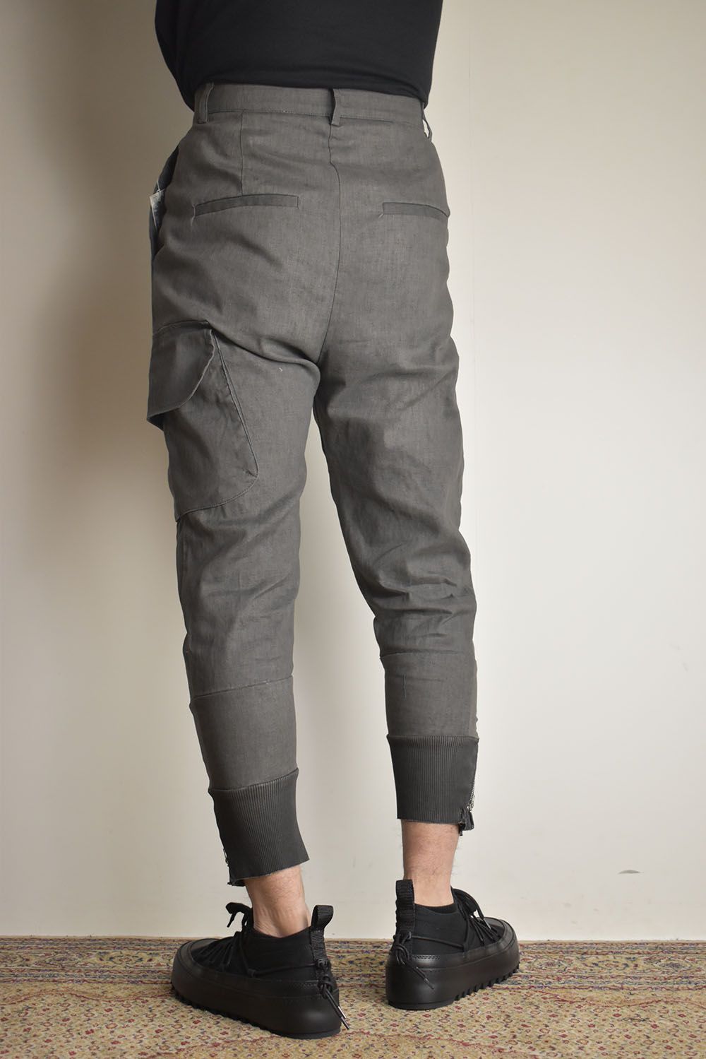 Asymmetrical Cargo Pants"Charcoal Grey" / アシンメトリーカーゴパンツ"チャコールグレー"