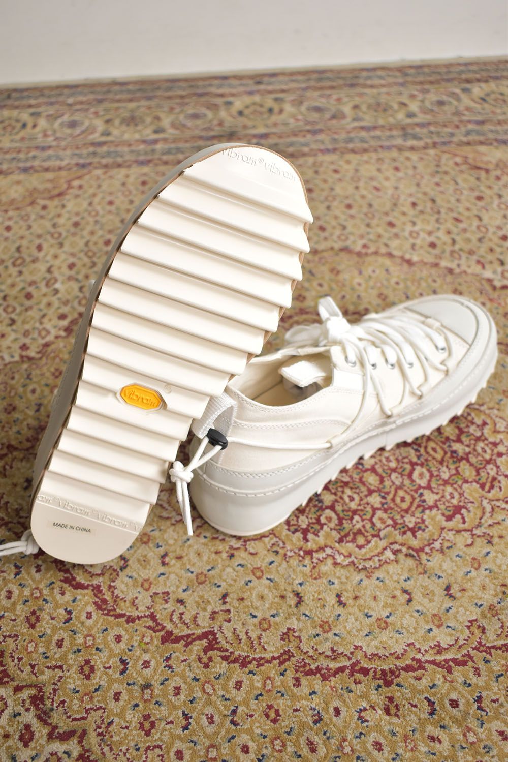 Double Lace Up Shark Sole Sneaker"White" / ダブルレースアップ シャークソールスニーカー"ホワイト"