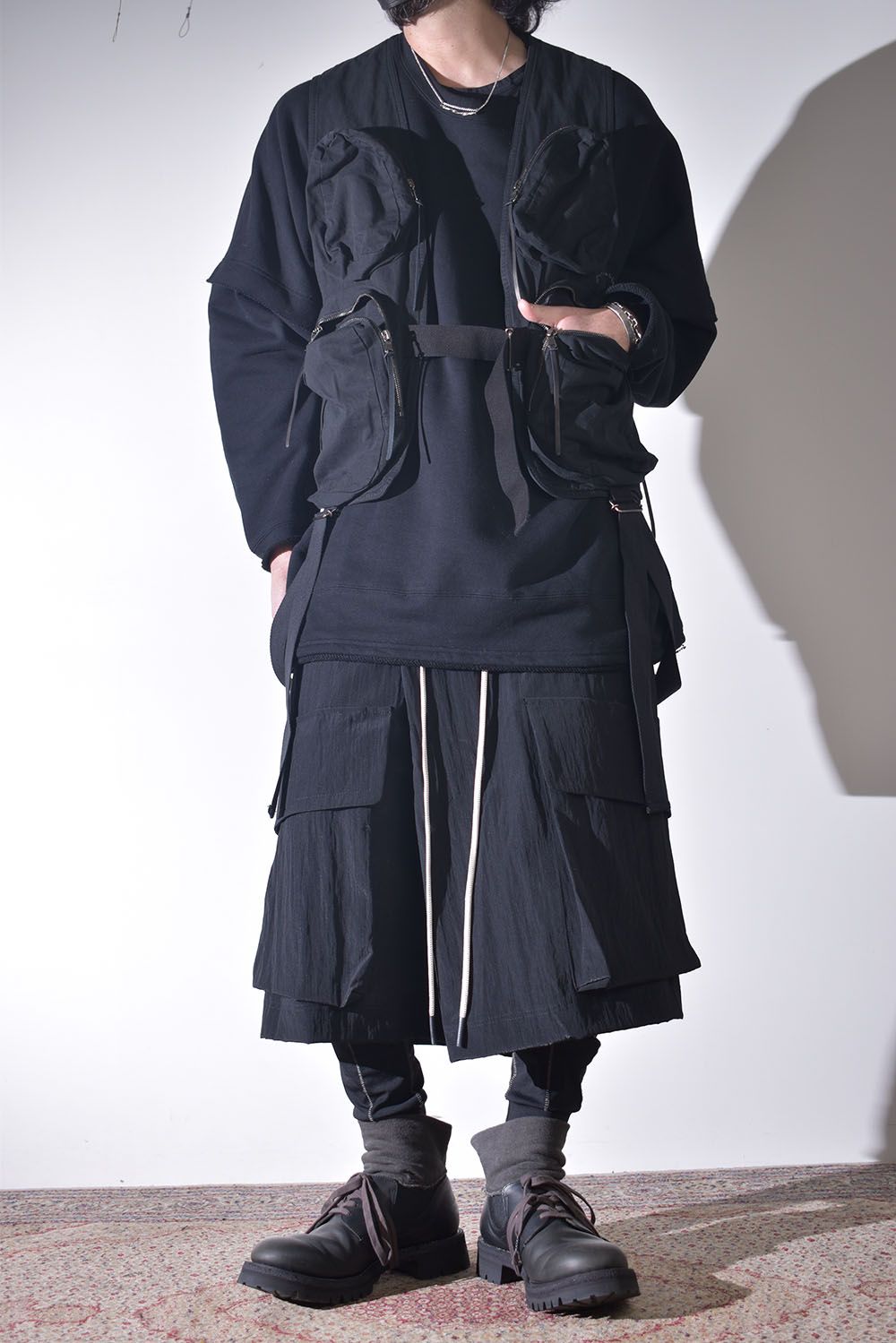 どんなトップスにも合わせられるベスト