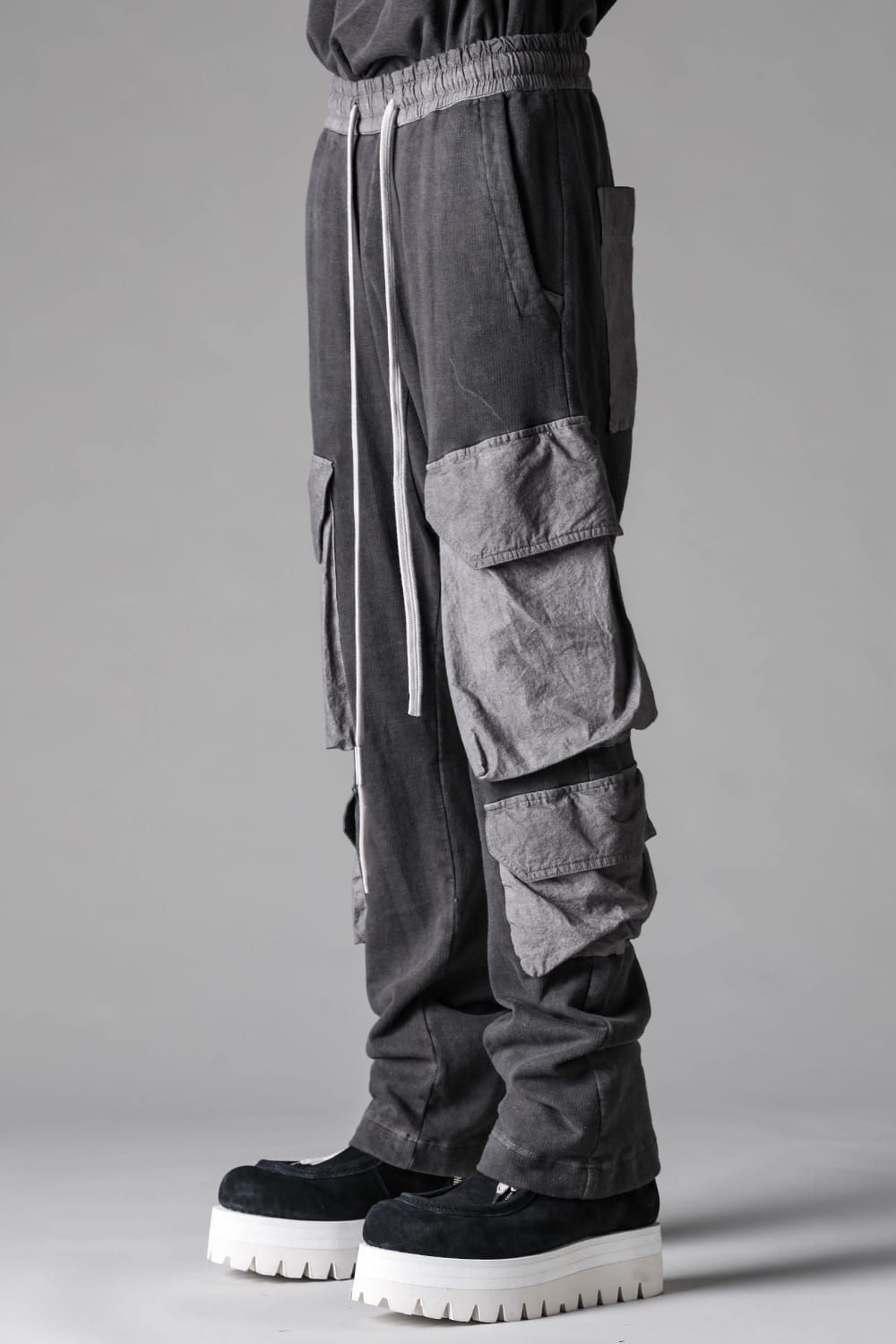 《2027SS先行予約》Sumi Dyed Lightweight French Terry Sarrouel Flare Cargo Pants"L.Grey  / D.Grey" / 墨染ミニ裏毛サルエルフレアカーゴパンツ"ライトグレー / ダークグレー"