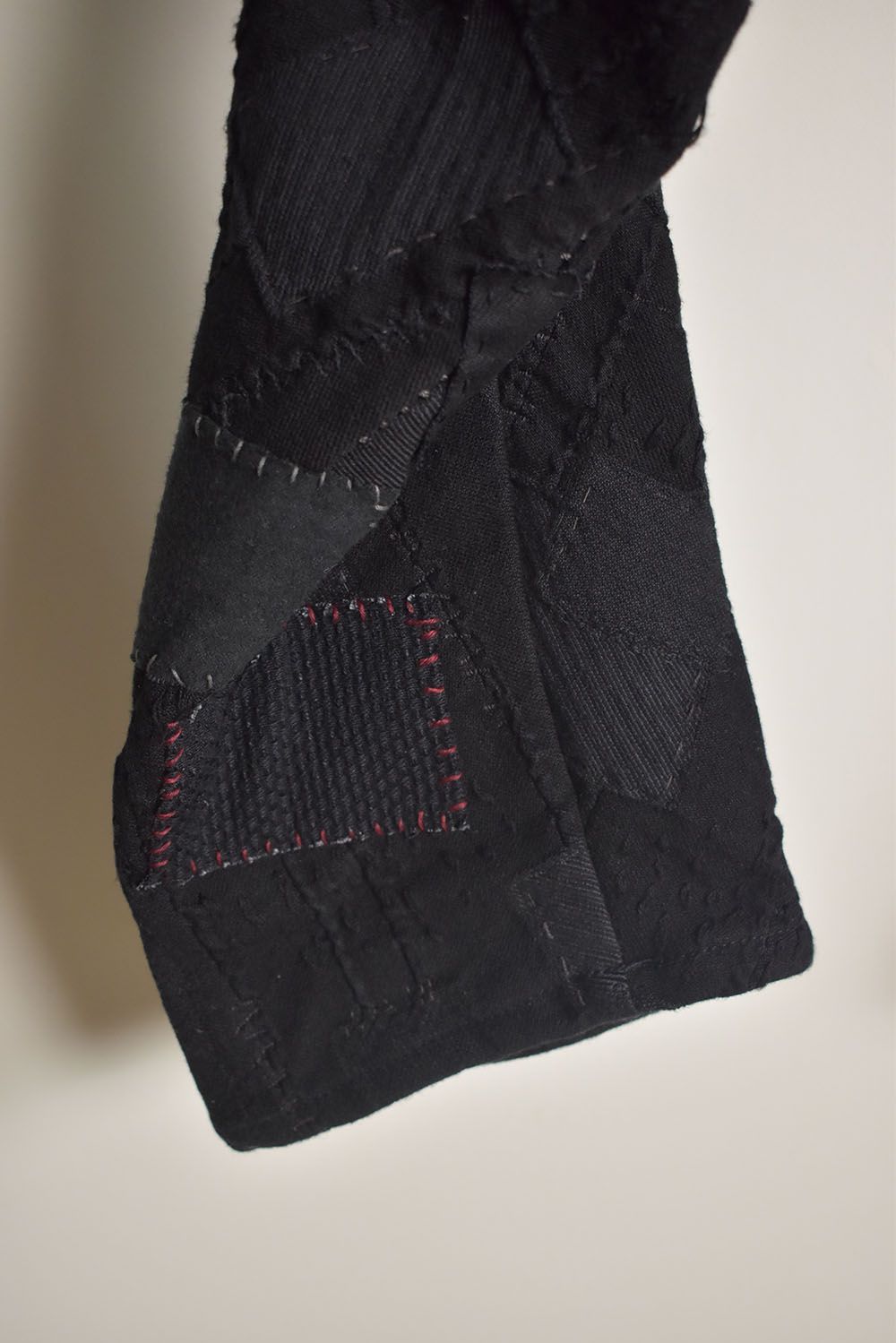 Hand Patchwork Crust Jacquard Overlock Twist Curve Pants "Black" / ハンドパッチワーククラストジャガードオーバーロックツイストカーブパンツ"ブラック"