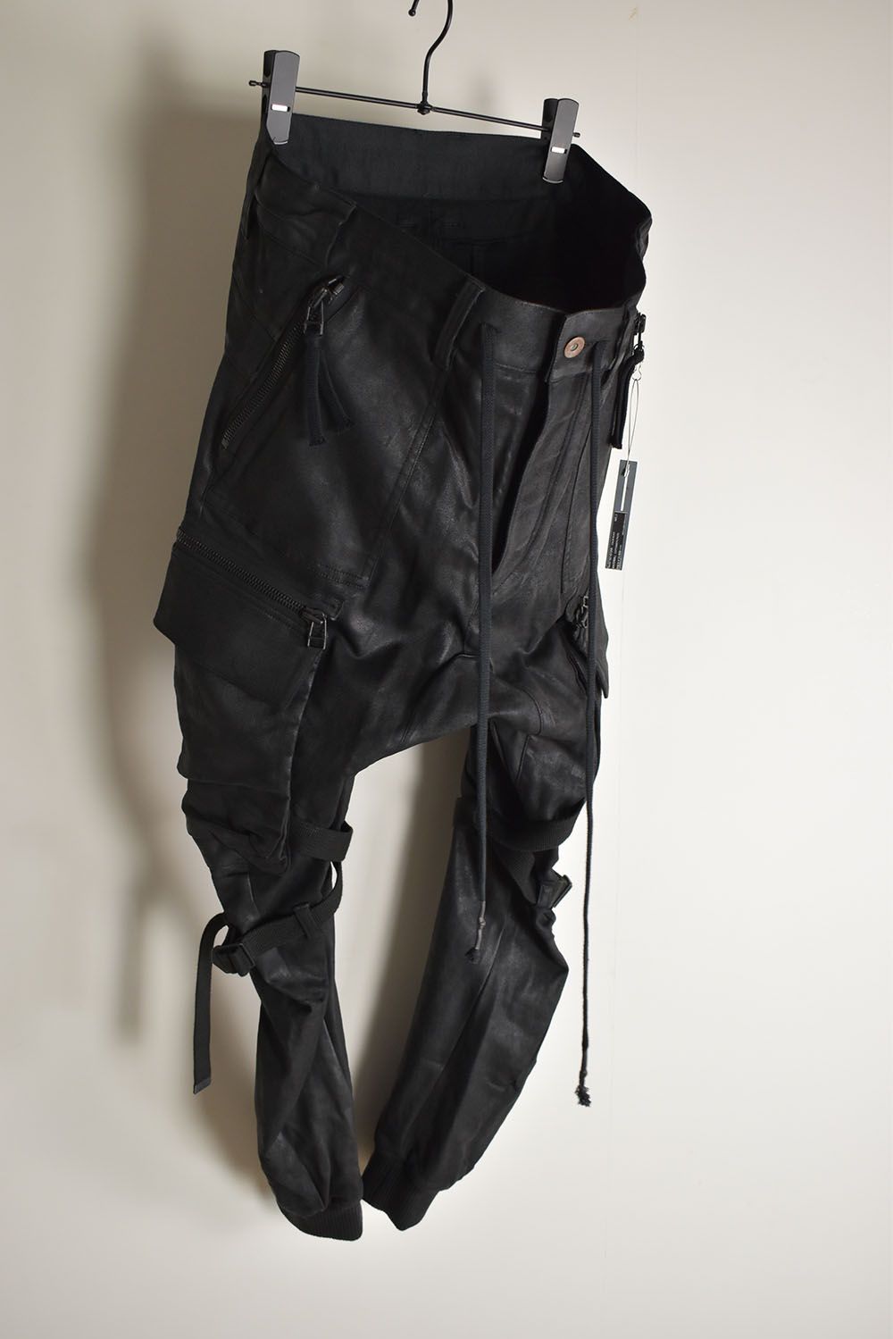 Product-Coated Jersey-Like Denim Cargo Jog Pants"Black" / 製品コーティングジャージーライクデニムカーゴジョグパンツ"ブラック"