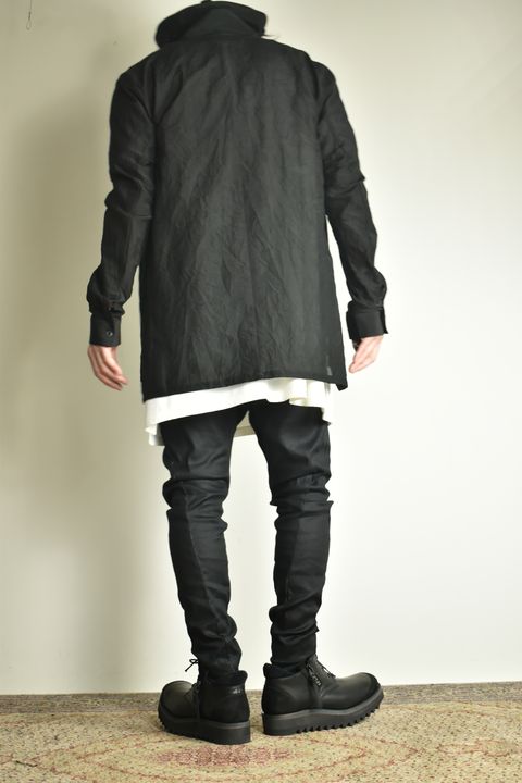 ソリッドでも快適な生地感