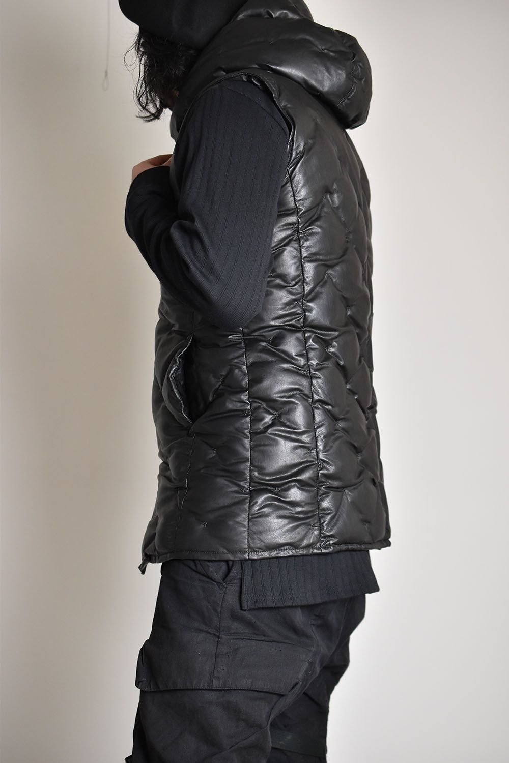 Kangaroo Polish White Goose Down Vest【SEMI-LONG】"Black"/カンガルーポリッシュホワイトグースセミロングダウンベスト"ブラック"