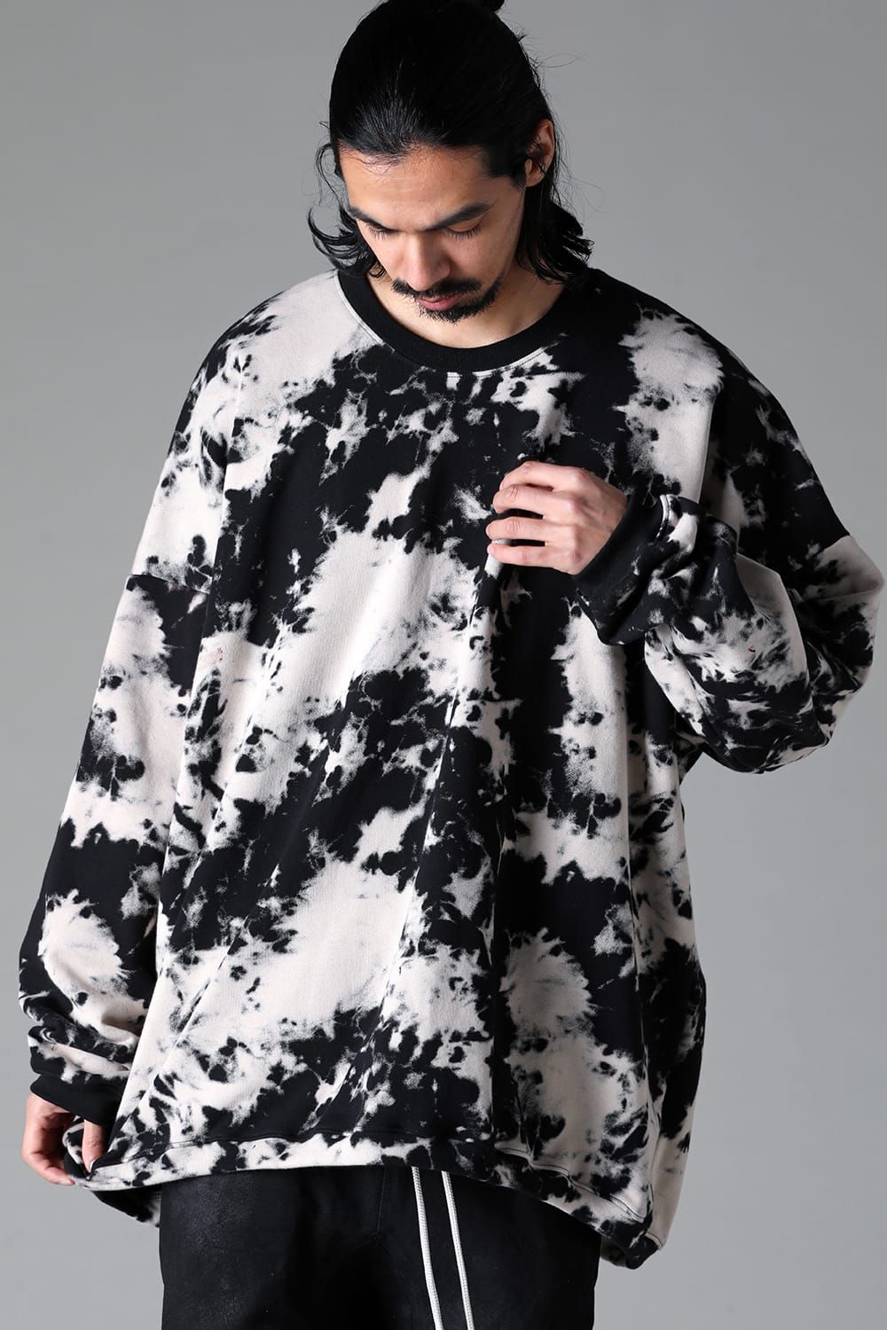 《2025AW先行予約》Discharge Pinting Jumbo Crew Neck Top"Black×Ivory" /ディスチャージプリントジャンボクルーネックトップ"ブラック×アイボリー"