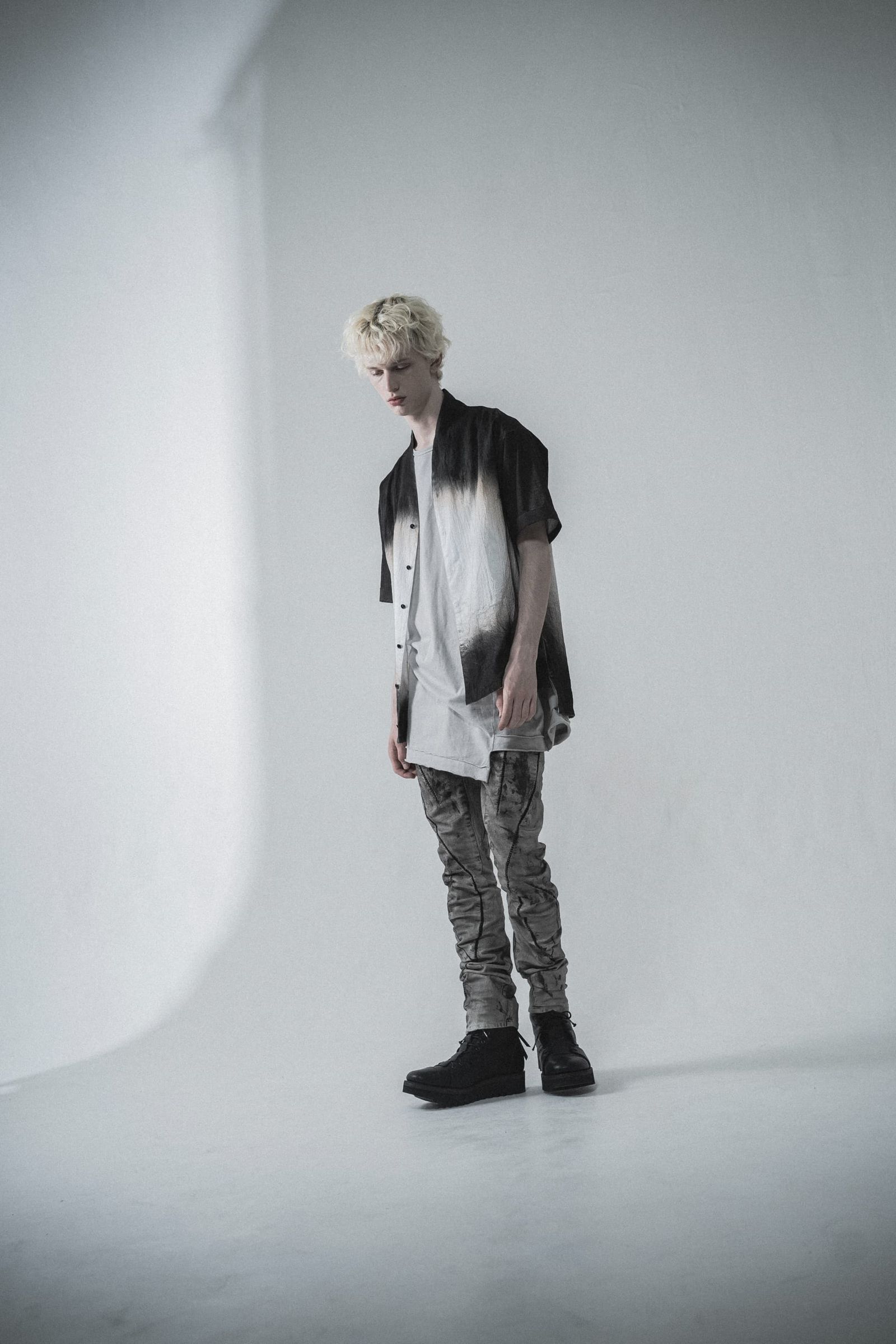 《2027SS先行予約分》Dirty Finish Overlock Twist Curve Pants"Dusty White" / ダーティ加工オーバーロックツイストカーブパンツ "ダスティホワイト"
