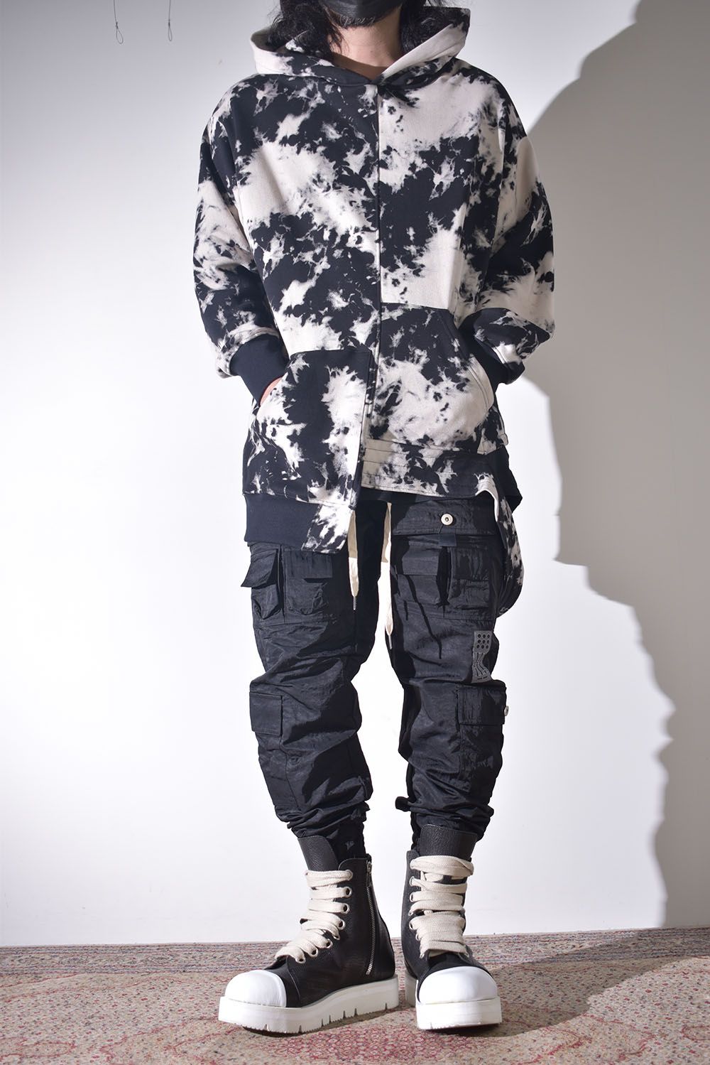 ボンバージャケット×ナイロンカーゴ