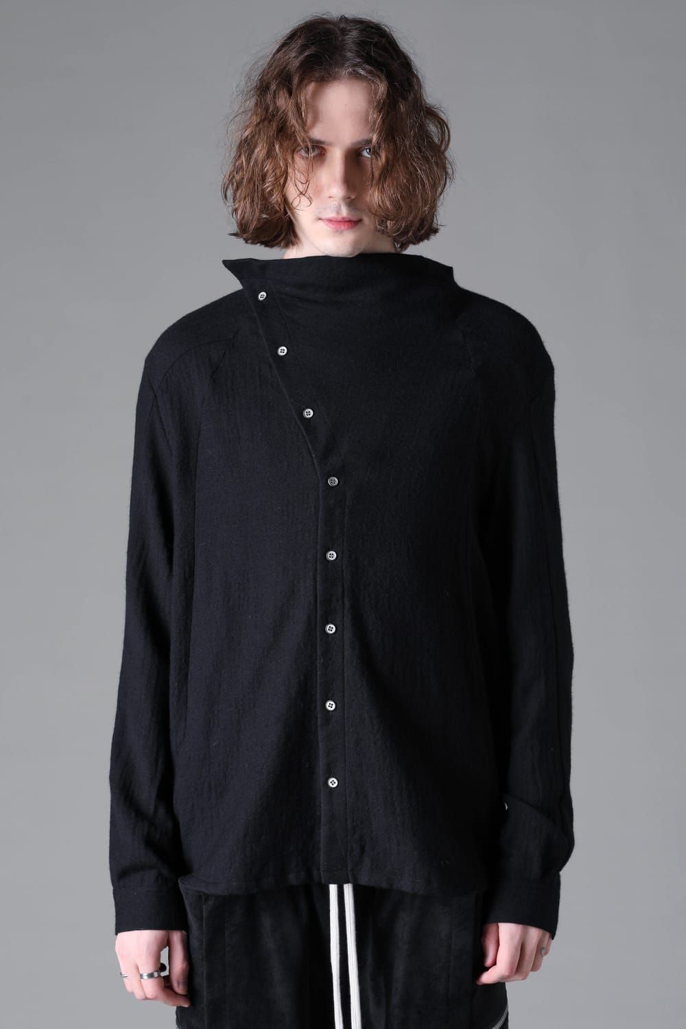 《2026AW先行予約》Fluid  High Neck Shirts"Black / Ivory" /  フルイド ハイネックシャツ"ブラック/アイボリー"