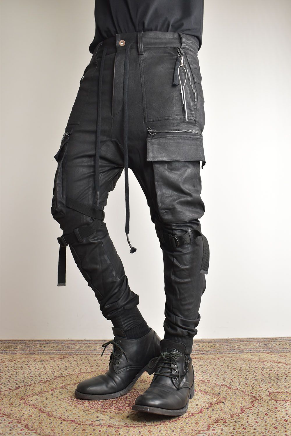 Product-Coated Jersey-Like Denim Cargo Jog Pants"Black" / 製品コーティングジャージーライクデニムカーゴジョグパンツ"ブラック"