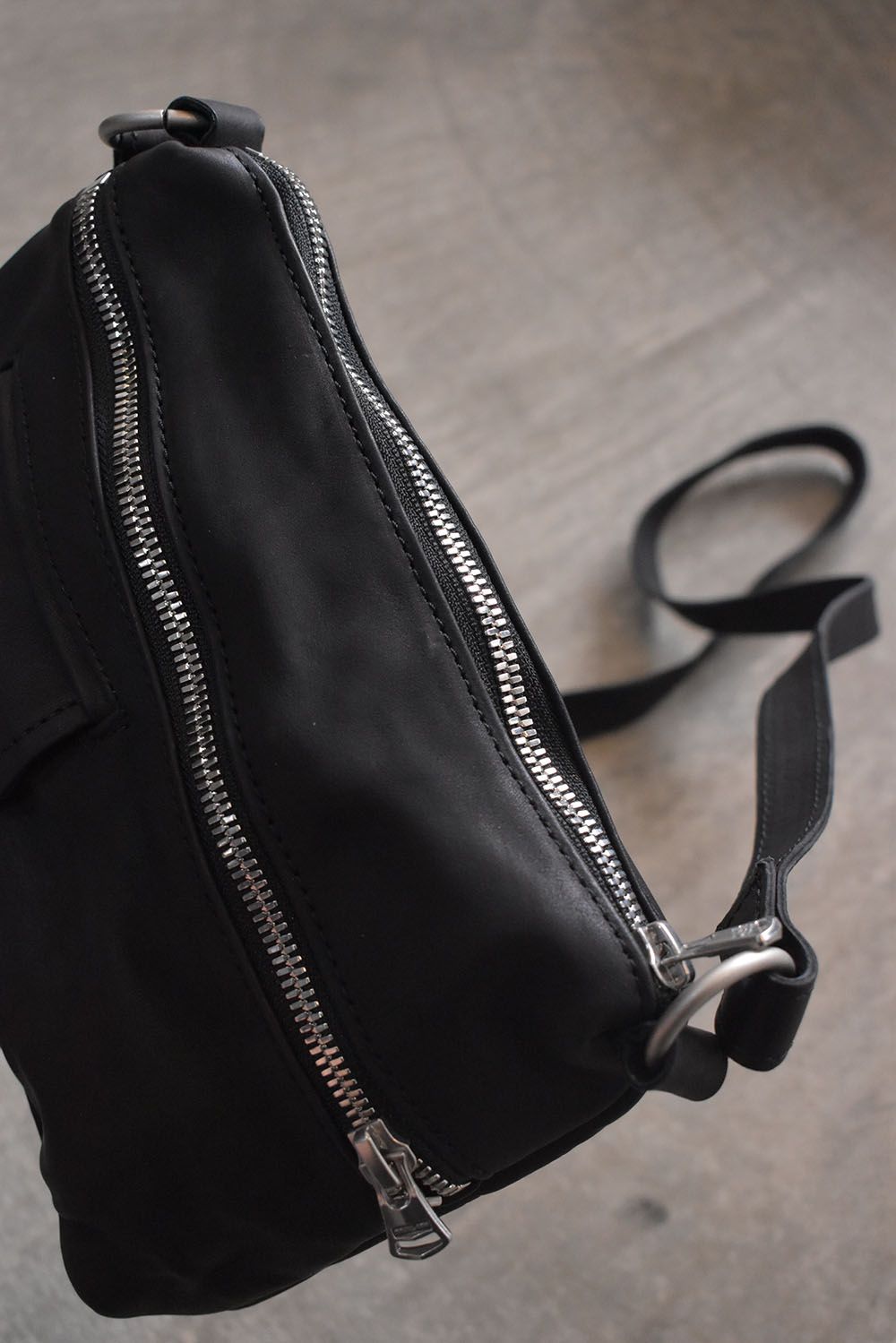 Japan Calf Product Wash Rider's Succotch"Black" / ジャパンカーフ製品洗いライダースサコッシュ"ブラック"