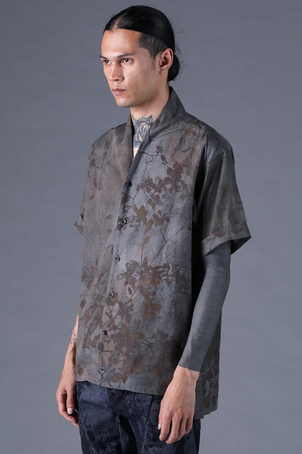 《2027SS先行予約分》Inkjet-Printed Shawl-Collar S/S Shirt "Charcoal" / インクジェットプリントショールカラーショートスリーブシャツ"チャコール"