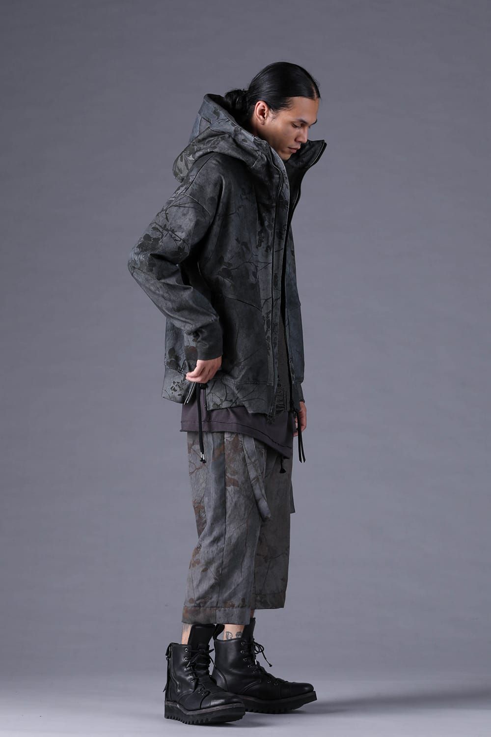 《2027SS先行予約分》Inkjet-Printed Wide-Leg Cropped Pants"Charcoal" / インクジェットプリントワイドクロップドパンツ"チャコール"