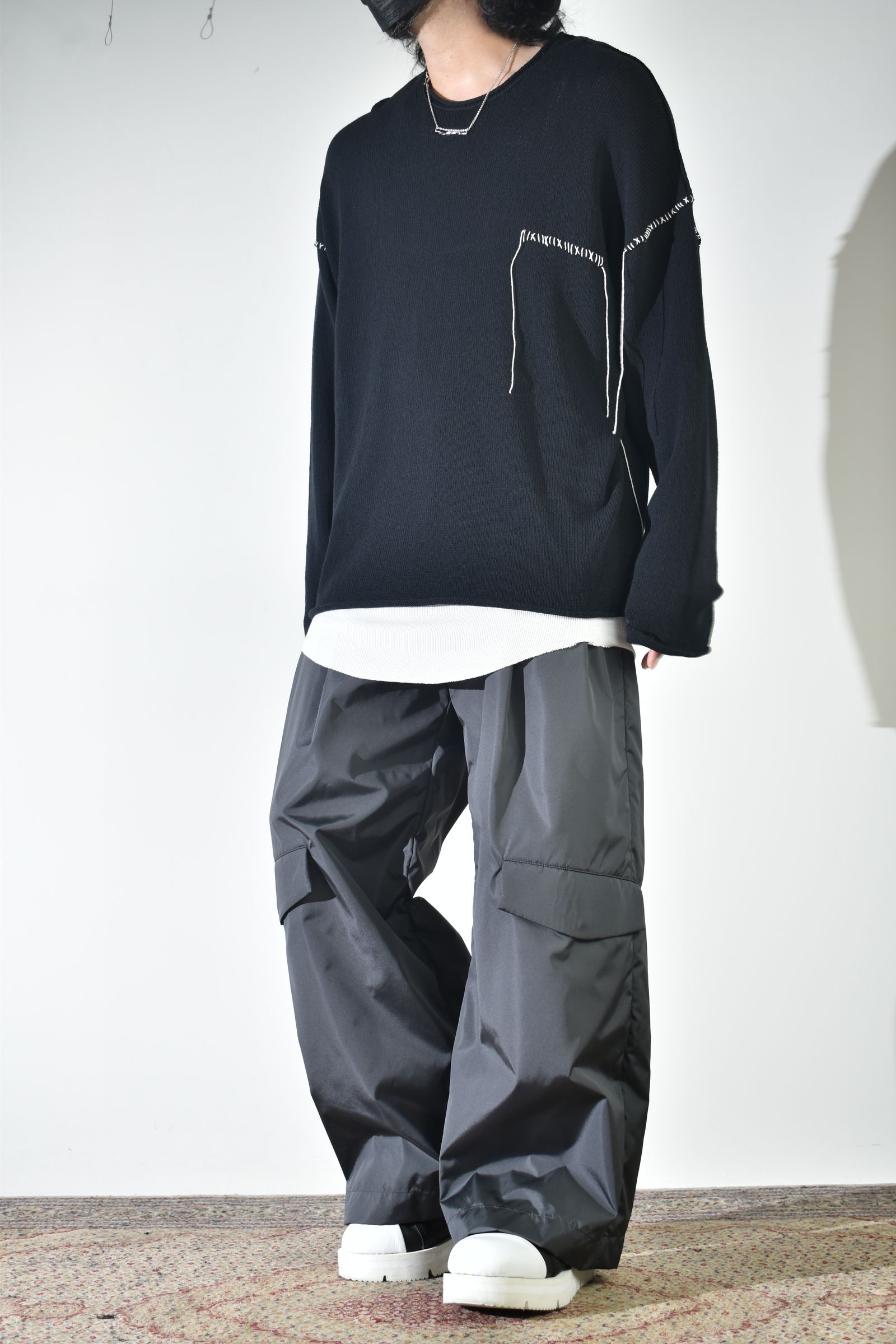 新鮮な履き心地のトラウザーで