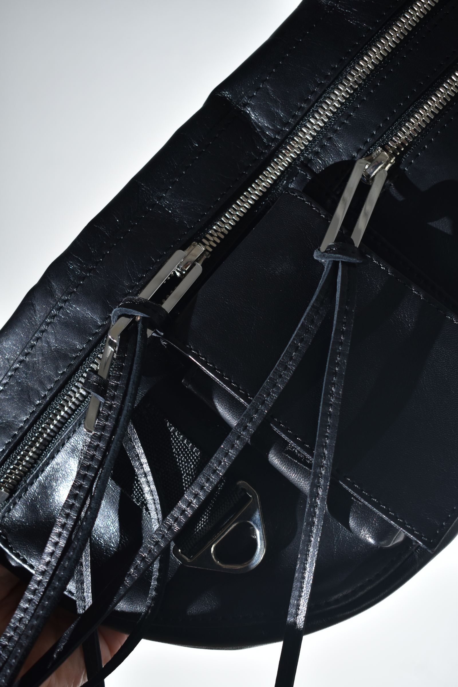 Leather Body Bag"Black" / レザーボディバッグ"ブラック"
