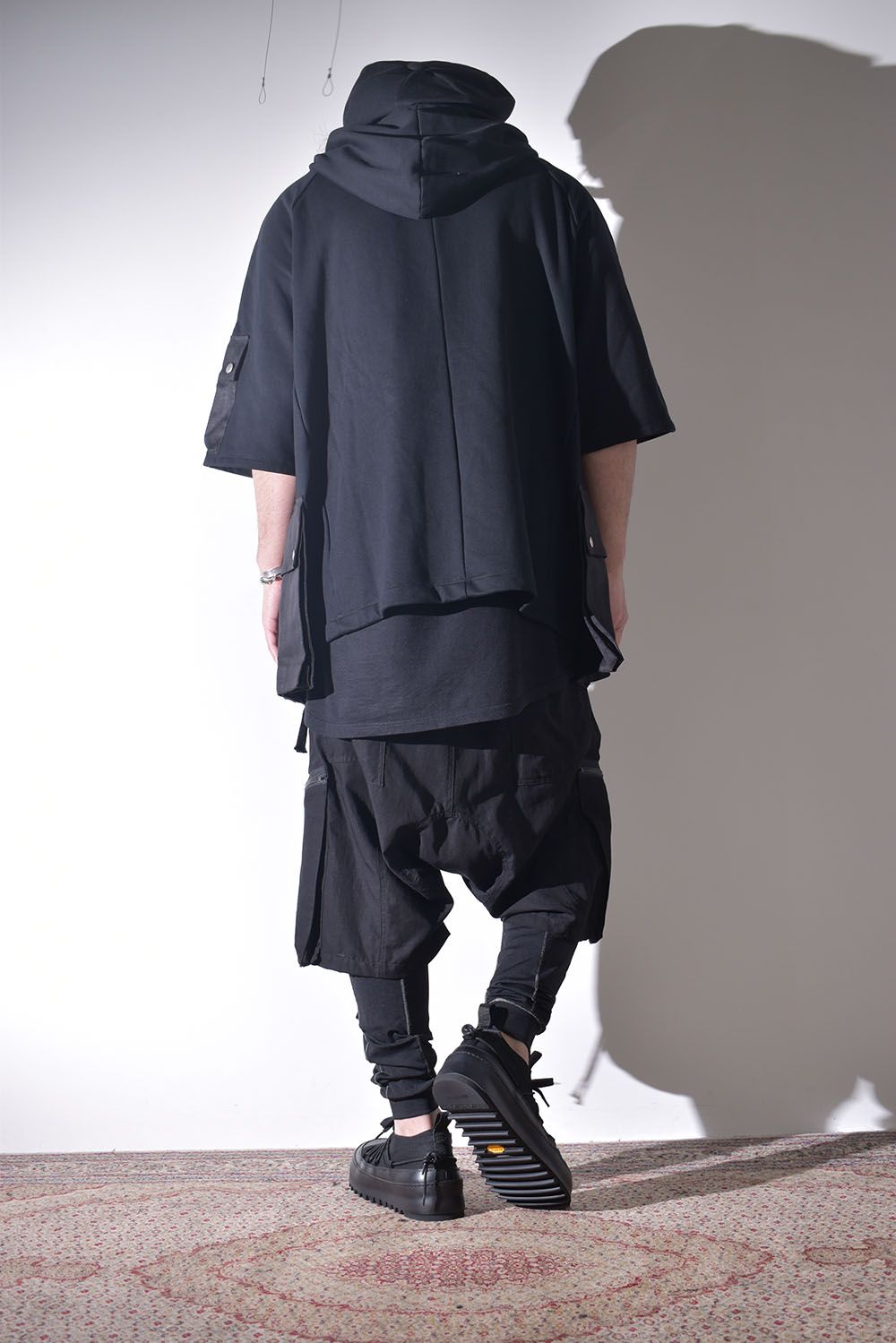 Hoodieも残り1点となっております。